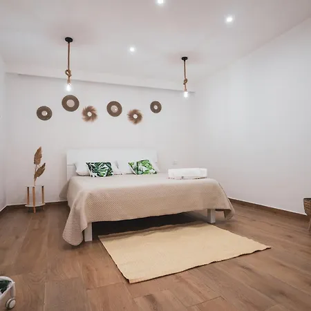 ベッド・アンド・ブレックファスト Macrame